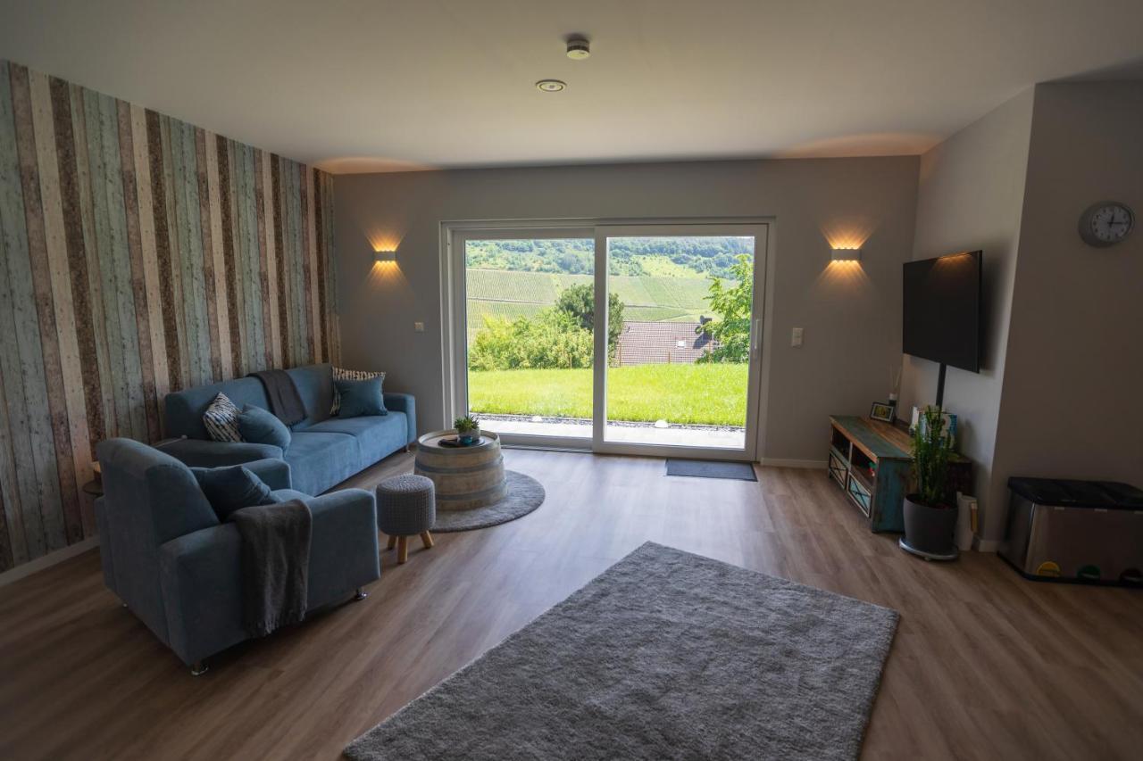 Ferienwohnung Moselpanorama Трабен-Трарбах Екстериор снимка